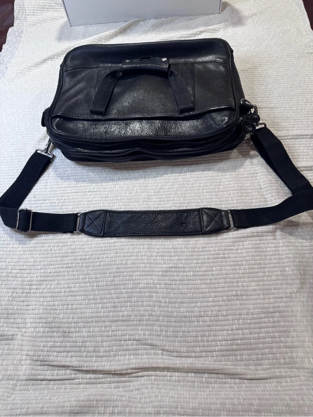 Vintage LL Bean Black Pebbled Leather Laptop Briefcase Messenger Bag Expandable